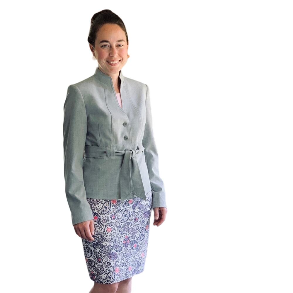 Calvin Klein Light Grey Blazer W/Tie, Size 4